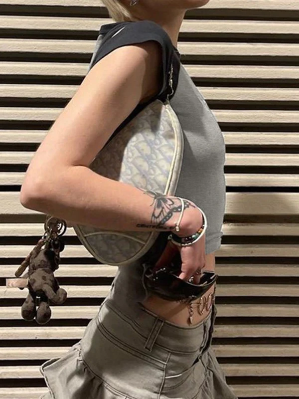 Lettering Racing Raglan Sleeve Cropped Top - Image 11