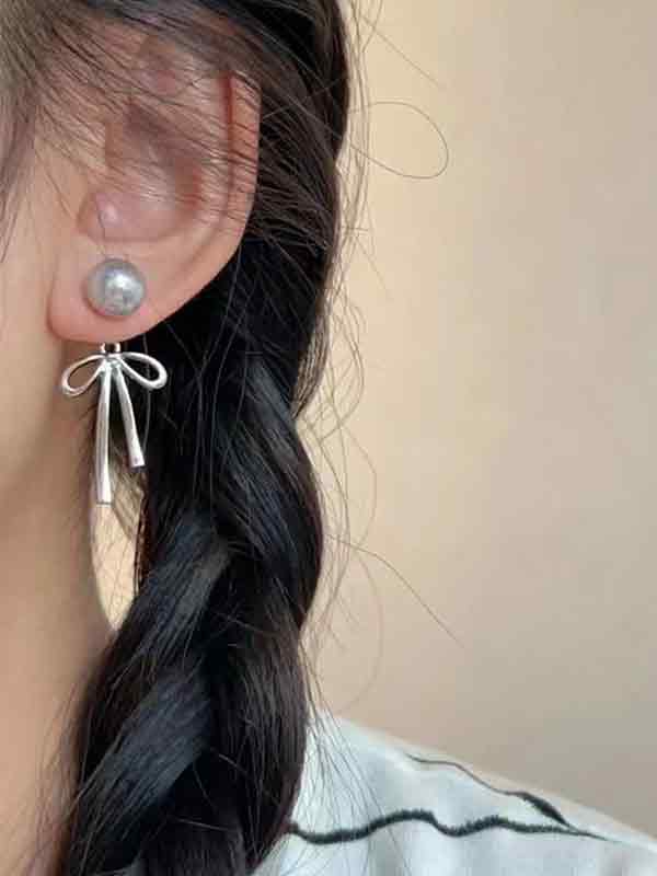 Long Pearl Bow Earring - Image 5