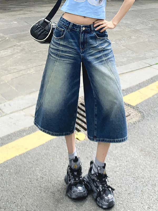 Slim Loose-Fitting Denim Shorts - Image 3