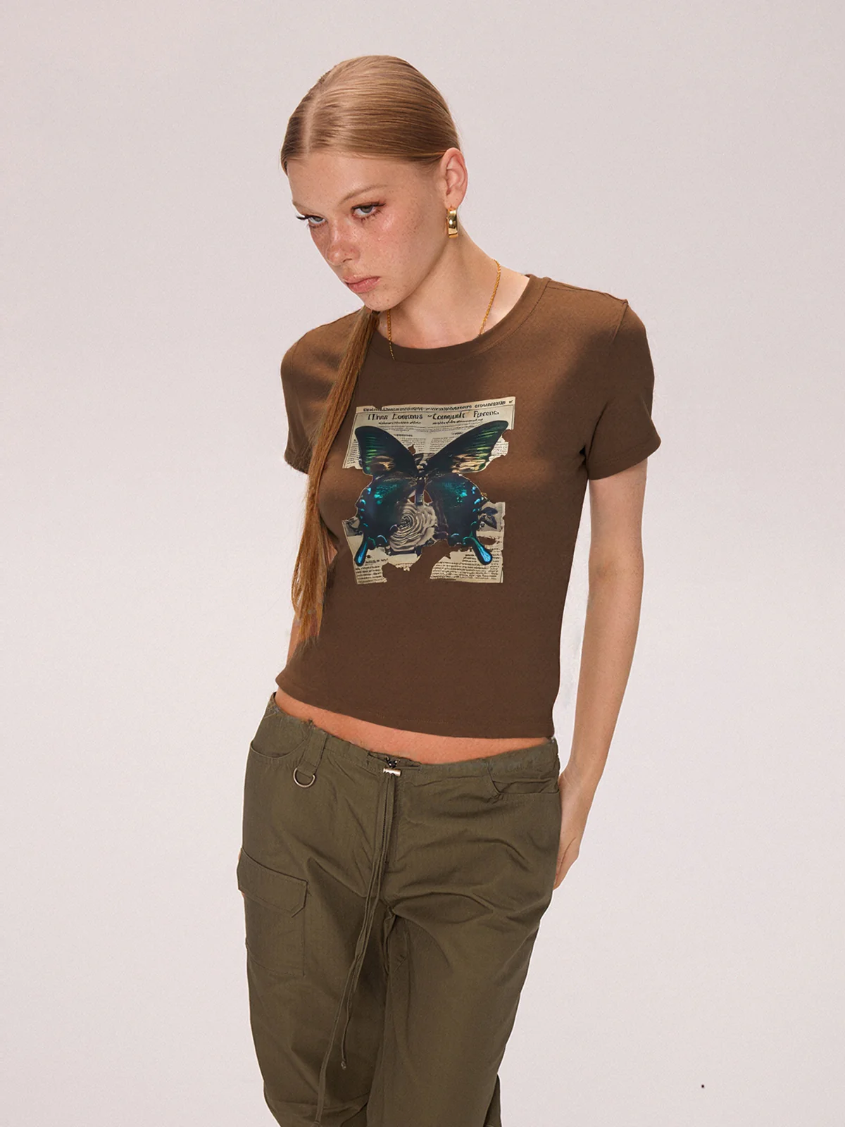 Vintage Brown Butterfly Print Short Sleeve Tee - Image 4